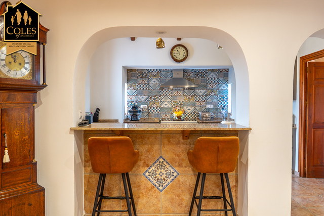 HUE4V03: Villa for Sale in Huercal-Overa, Almería