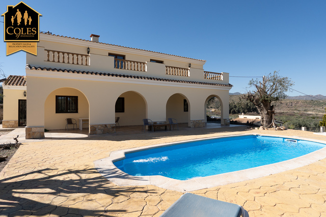 CAN4V03: Villa for Sale in Cantoria, Almería CAN4V03: Villa for Sale in Cantoria, Almería