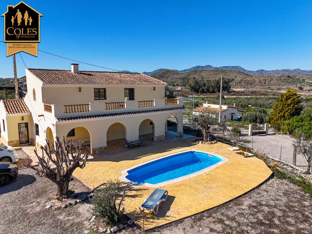 4 Bedroom Villa in Cantoria