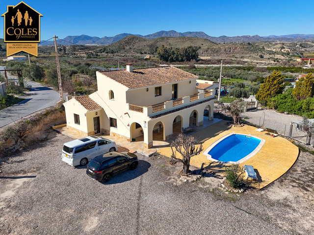 CAN4V03: Villa for Sale in Cantoria, Almería CAN4V03: Villa for Sale in Cantoria, Almería