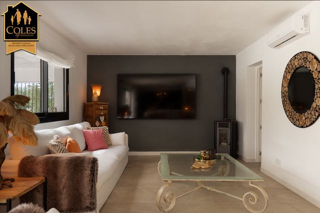 MOJ3V19: Villa for Sale in Mojácar, Almería