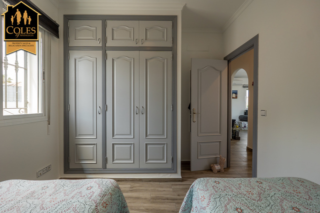 ARB3VGL18: Villa for Sale in Arboleas, Almería