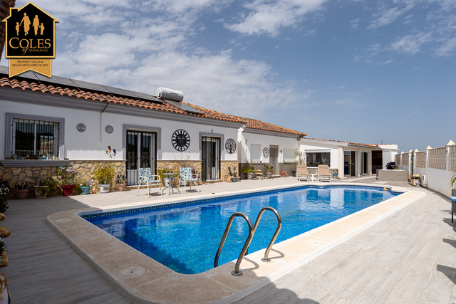 ARB3VGL18: Villa for Sale in Arboleas, Almería