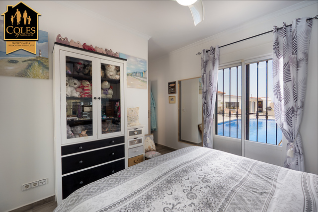 ARB3VGL18: Villa for Sale in Arboleas, Almería