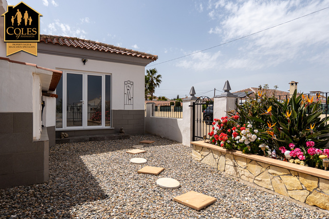 ARB3VGL18: Villa for Sale in Arboleas, Almería