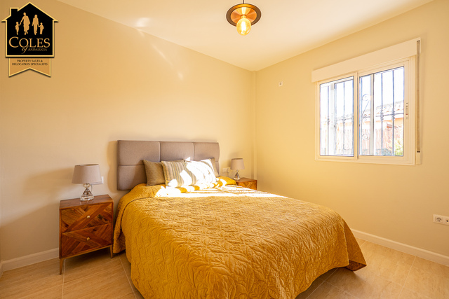 ZUR3V17: Villa for Sale in Zurgena, Almería