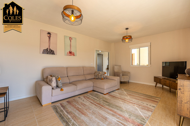 ZUR3V17: Villa for Sale in Zurgena, Almería