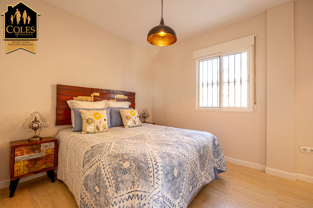 ZUR3V17: Villa for Sale in Zurgena, Almería