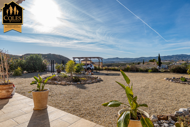 ZUR3V17: Villa for Sale in Zurgena, Almería