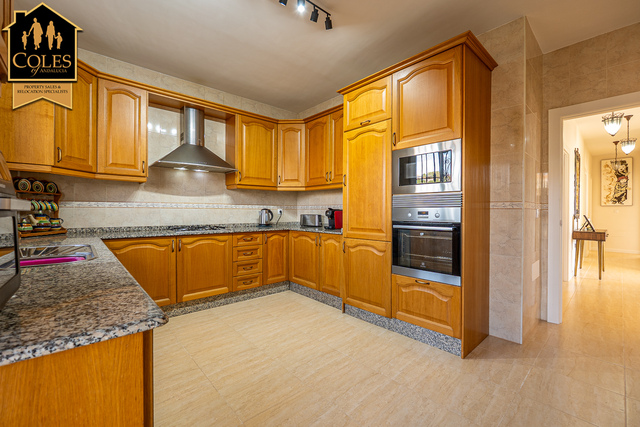 ZUR3V17: Villa for Sale in Zurgena, Almería