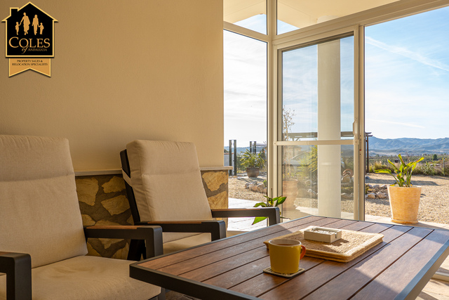 ZUR3V17: Villa for Sale in Zurgena, Almería