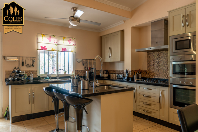 MUL4V02: Villa for Sale in La Muleria, Almería