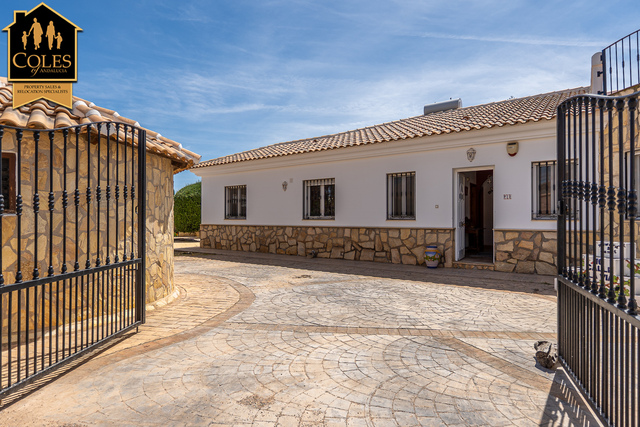 ARB3VLP52: Villa for Sale in Arboleas, Almería