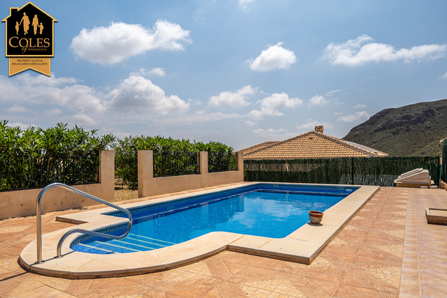 ARB3VH37: Villa for Sale in Arboleas, Almería