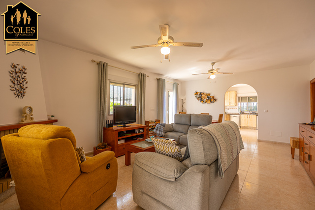 ARB3VH37: Villa for Sale in Arboleas, Almería