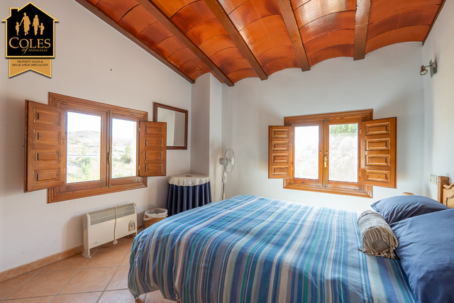 CAN4C04: Cortijo for Sale in La Hoya (Cantoria), Almería