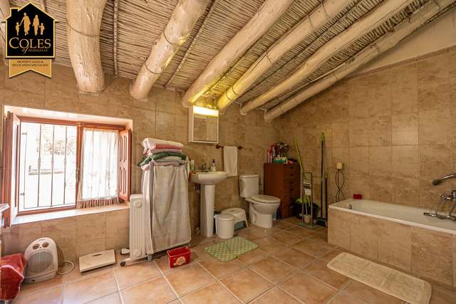 CAN4C04: Cortijo for Sale in La Hoya (Cantoria), Almería