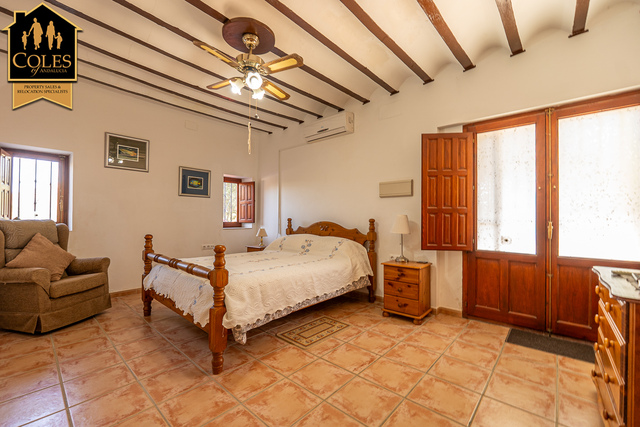 CAN4C04: Cortijo for Sale in La Hoya (Cantoria), Almería