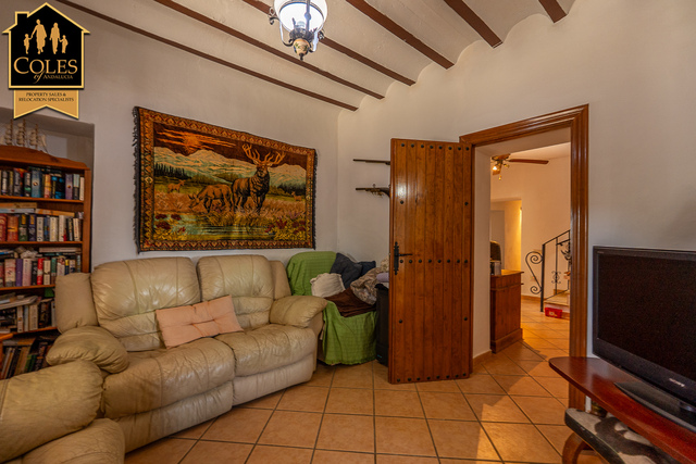 CAN4C04: Cortijo for Sale in La Hoya (Cantoria), Almería