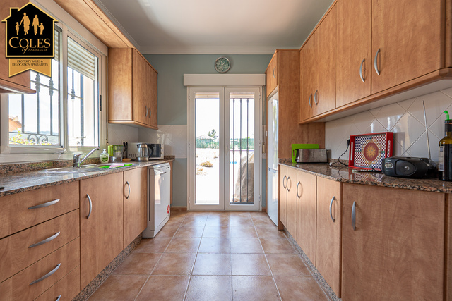 ARB3VLP53: Villa for Sale in Arboleas, Almería