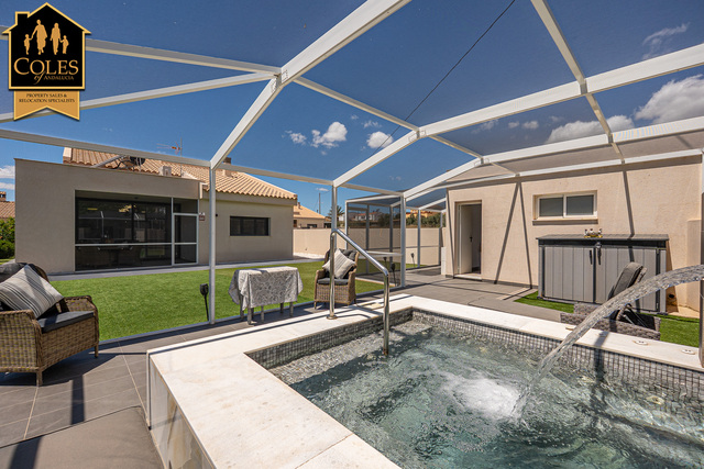 Villa in Urcal, Almería