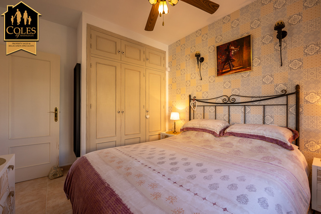 TUR2V24: Villa for Sale in Turre, Almería