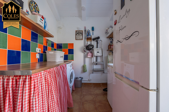 TUR2V24: Villa for Sale in Turre, Almería
