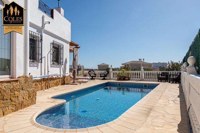 TUR2V24: Villa for Sale in Turre, Almería