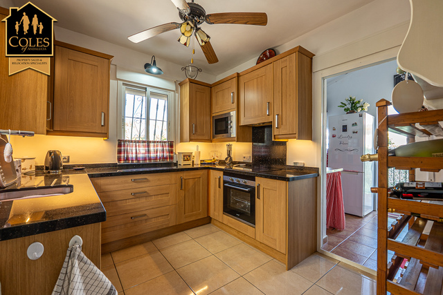 TUR2V24: Villa for Sale in Turre, Almería