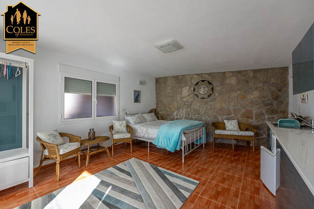 CAN4V02: Villa for Sale in Cantoria, Almería