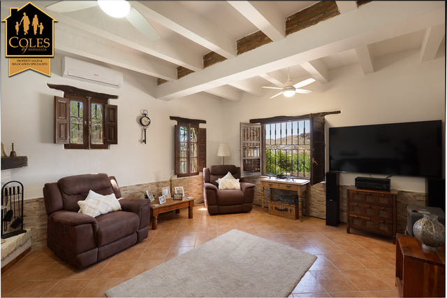CAN3C03: Cortijo for Sale in Cantoria, Almería