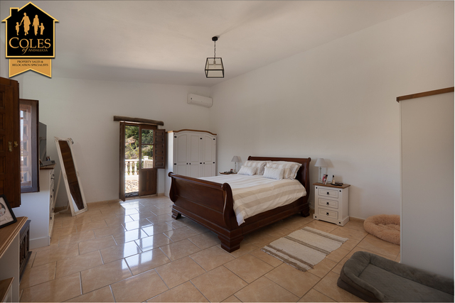 CAN3C03: Cortijo for Sale in Cantoria, Almería