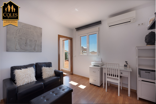 TUR5V04: Villa for Sale in Turre, Almería
