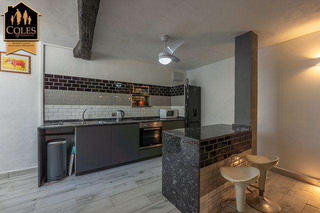 TUR5V04: Villa for Sale in Turre, Almería