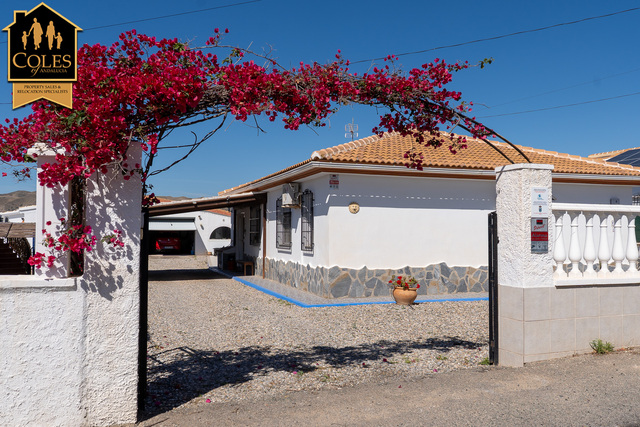 ARB3VLP54: Villa for Sale in Arboleas, Almería