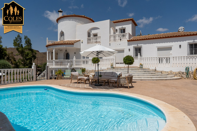 CAN5V02: Villa for Sale in Cantoria, Almería CAN5V02: Villa for Sale in Cantoria, Almería