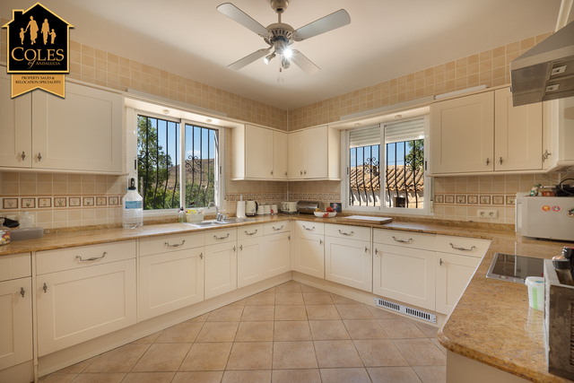 CAN5V02: Villa for Sale in Cantoria, Almería CAN5V02: Villa for Sale in Cantoria, Almería