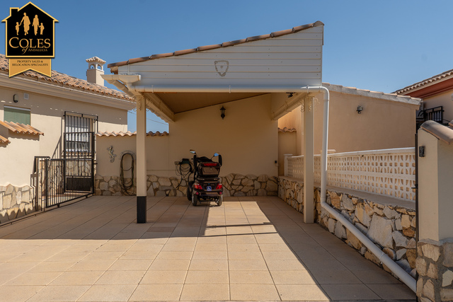 ARB3VER17: Villa for Sale in Arboleas, Almería