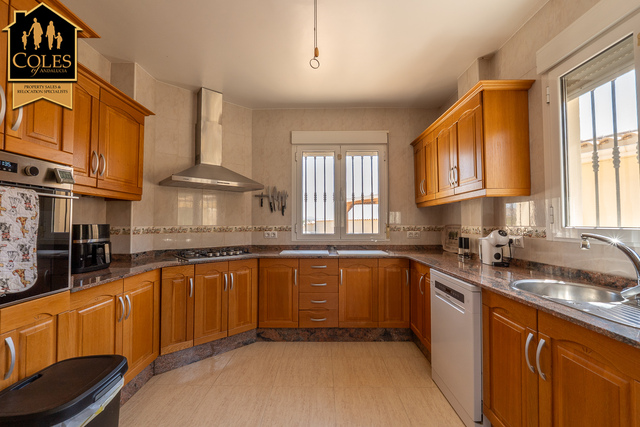 ARB3VER17: Villa for Sale in Arboleas, Almería