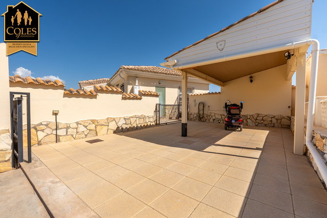 ARB3VER17: Villa for Sale in Arboleas, Almería