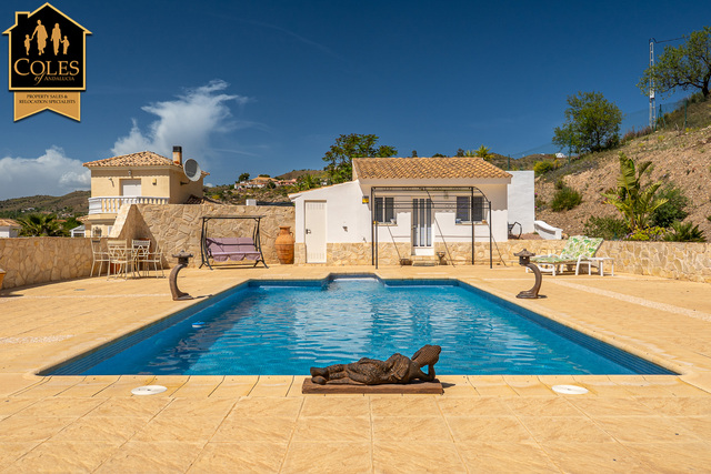 HUE5V02: Villa for Sale in Huercal-Overa, Almería