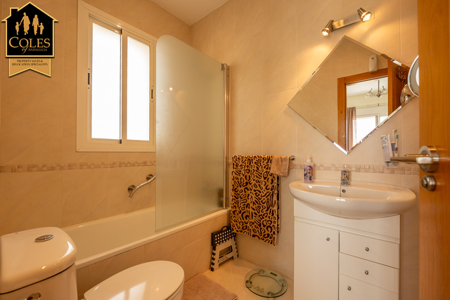 HUE5V02: Villa for Sale in Huercal-Overa, Almería
