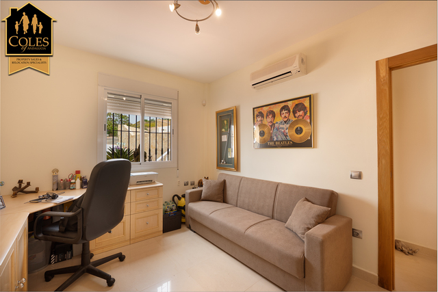 HUE5V02: Villa for Sale in Huercal-Overa, Almería