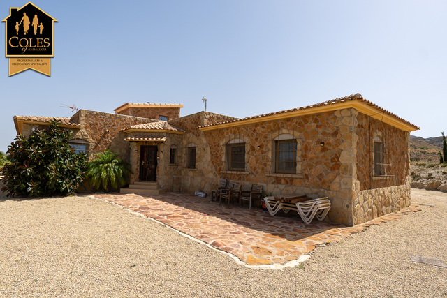 MUL4V03: Villa for Sale in La Muleria, Almería MUL4V03: Villa for Sale in La Muleria, Almería