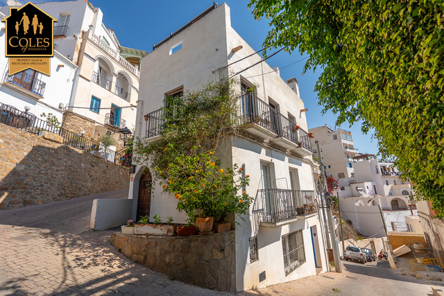 MOJ3T13: Town house for Sale in Mojácar Pueblo, Almería MOJ3T13: Town house for Sale in Mojácar Pueblo, Almería