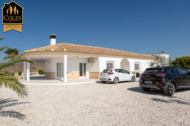 PAR5V01: Villa for Sale in Partaloa, Almería