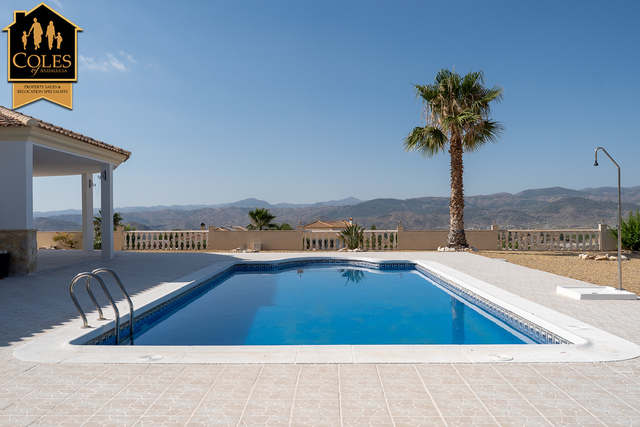 PAR5V01: Villa for Sale in Partaloa, Almería