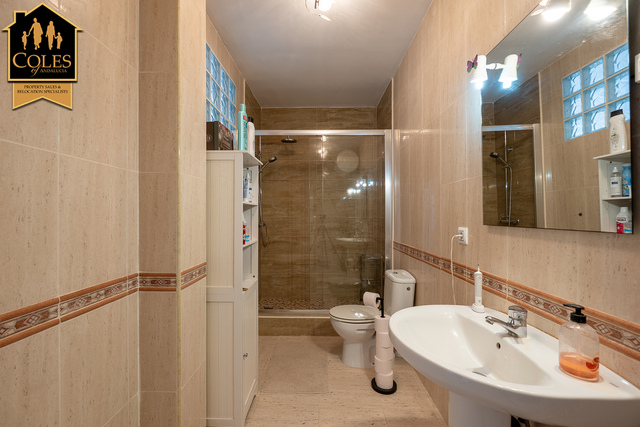 PAR5V01: Villa for Sale in Partaloa, Almería