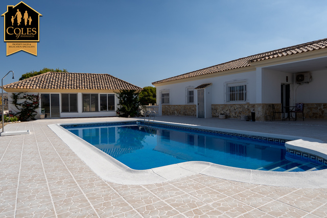 PAR5V01: Villa for Sale in Partaloa, Almería