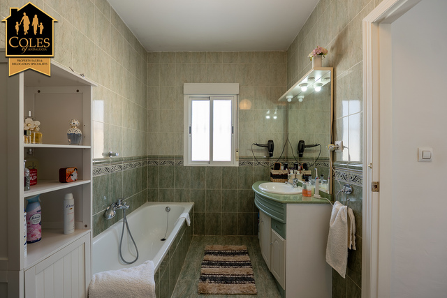 PAR5V01: Villa for Sale in Partaloa, Almería